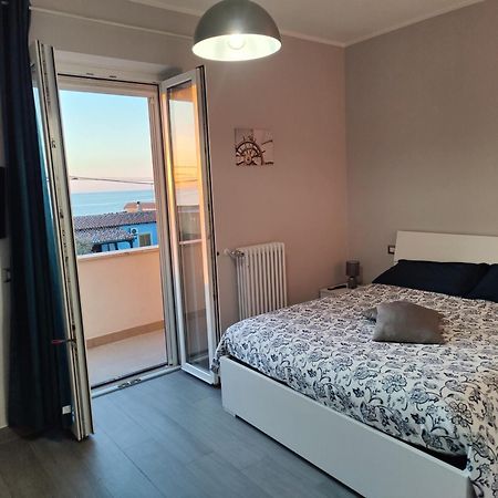 Sunset Beach Фьюмичино Экстерьер фото