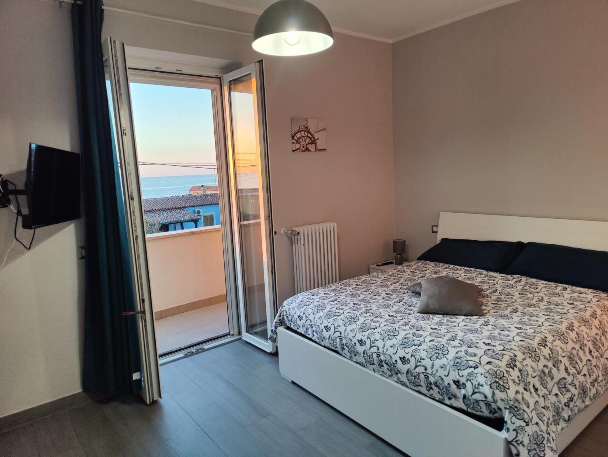 Sunset Beach Фьюмичино Экстерьер фото
